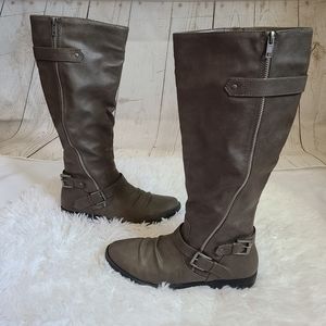 Rampage Ivexin Gray knee boots size 10M side zip